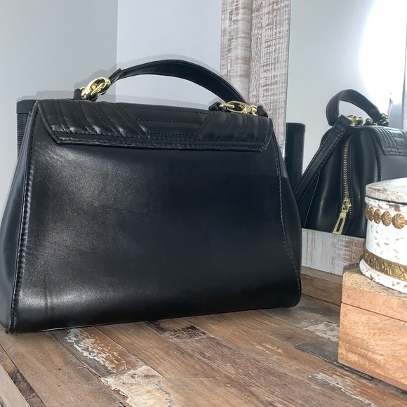 TAHARI - Picture 4 of 10